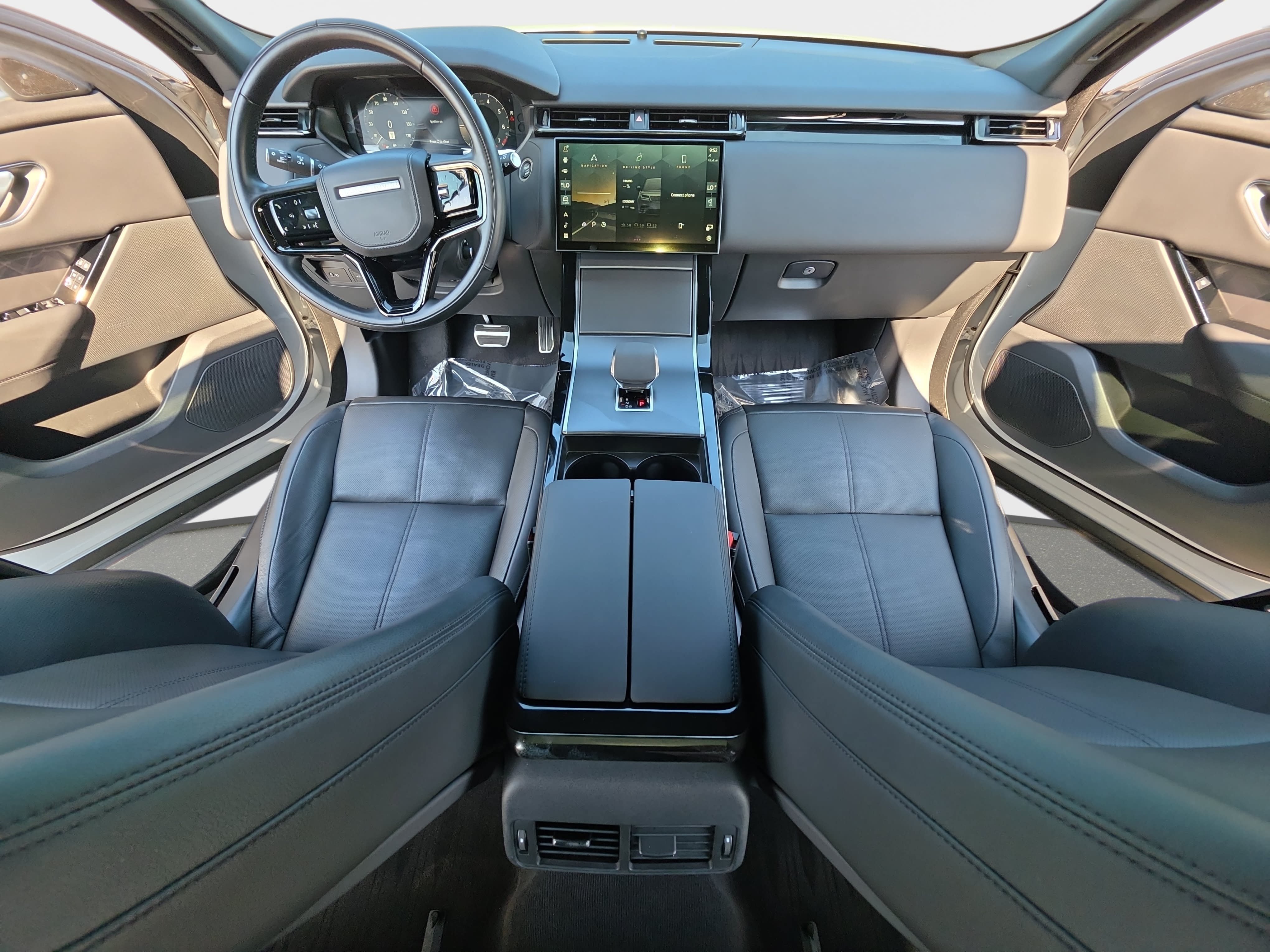 Used 2024 Land Rover Range Rover Velar Dynamic SE AWD/4WD image 9