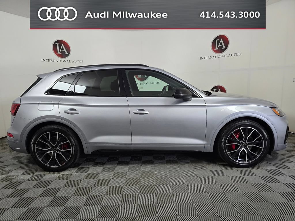 Used 2023 Audi SQ5 Premium Plus w/ Premium Plus Package AWD/4WD image 3