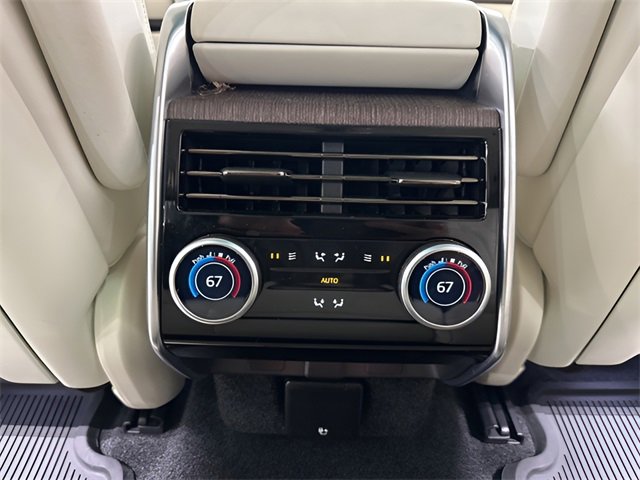 Used 2024 Land Rover Range Rover Long Wheelbase SE image 24