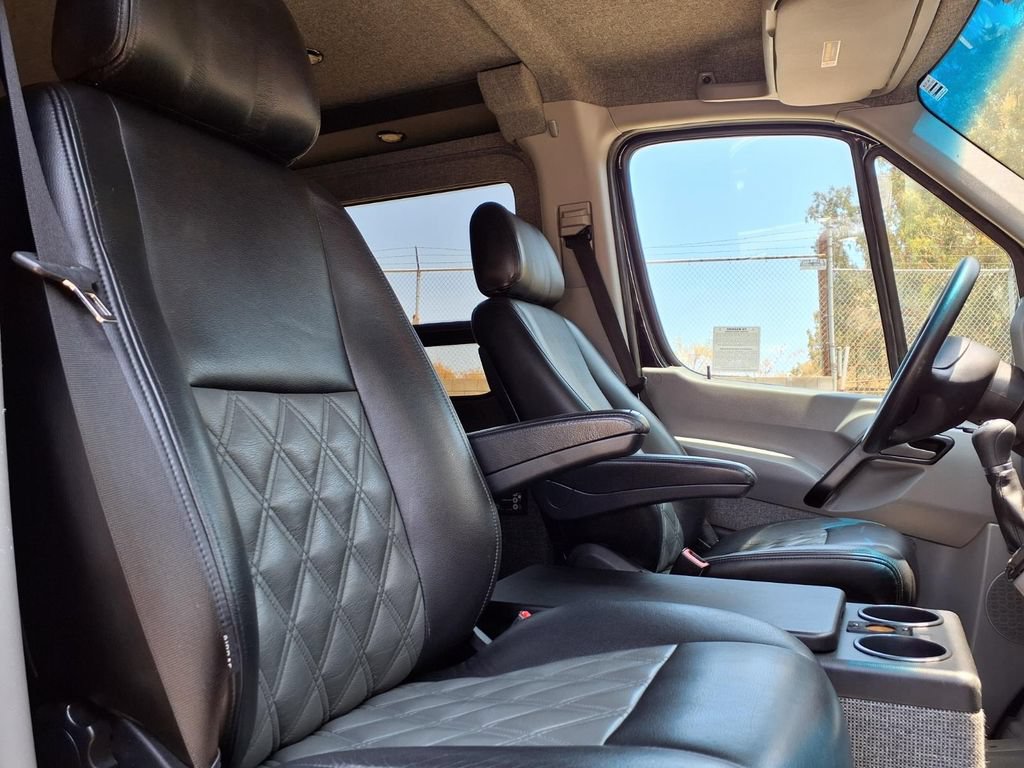 Used 2018 Mercedes-Benz Sprinter 2500 image 22