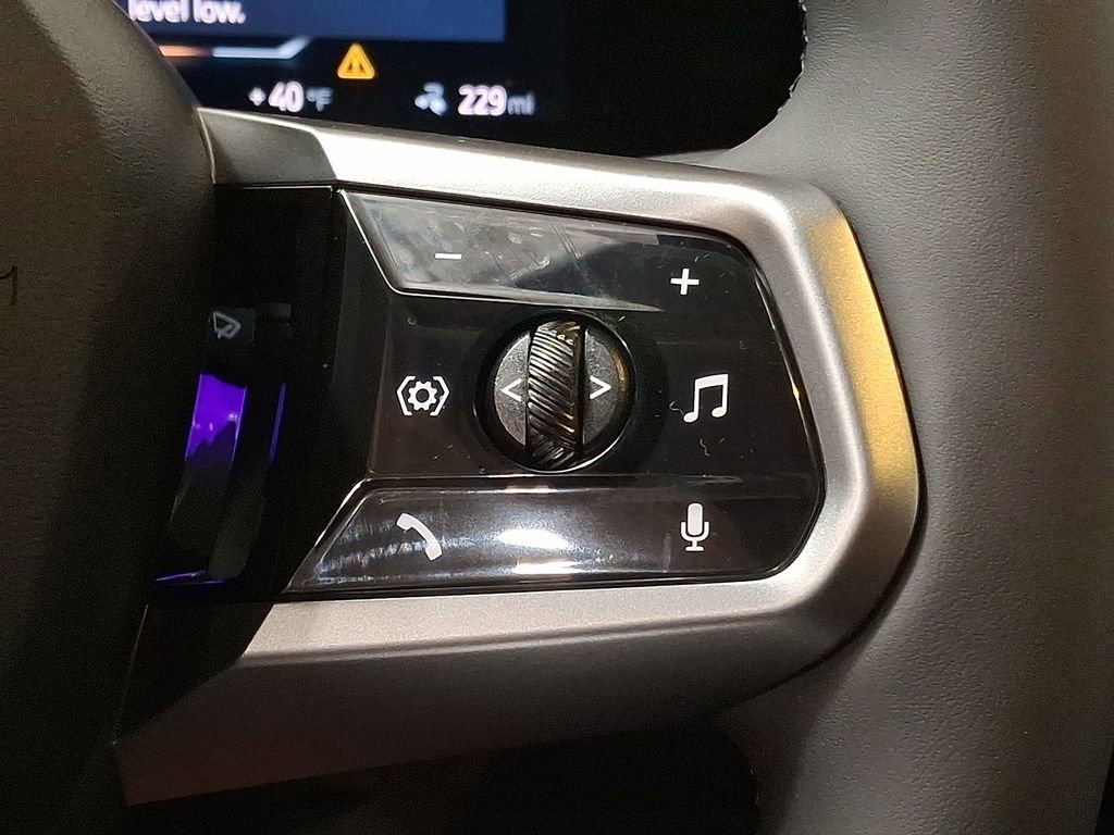 Used 2025 BMW i5 xDrive40 image 19