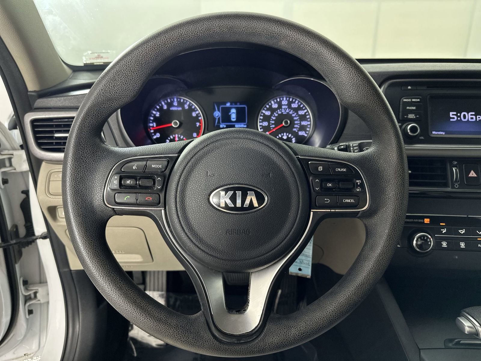 Used 2017 Kia Optima LX image 18