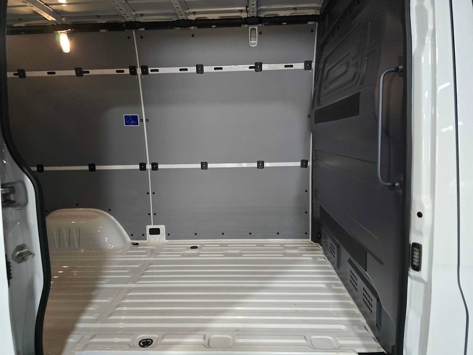 Used 2025 Mercedes-Benz Sprinter 2500 image 12