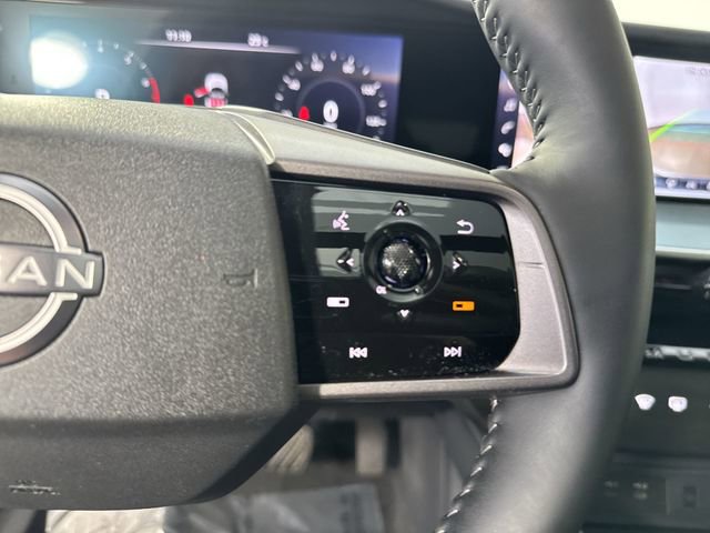 Used 2025 Nissan Murano SL AWD/4WD image 13