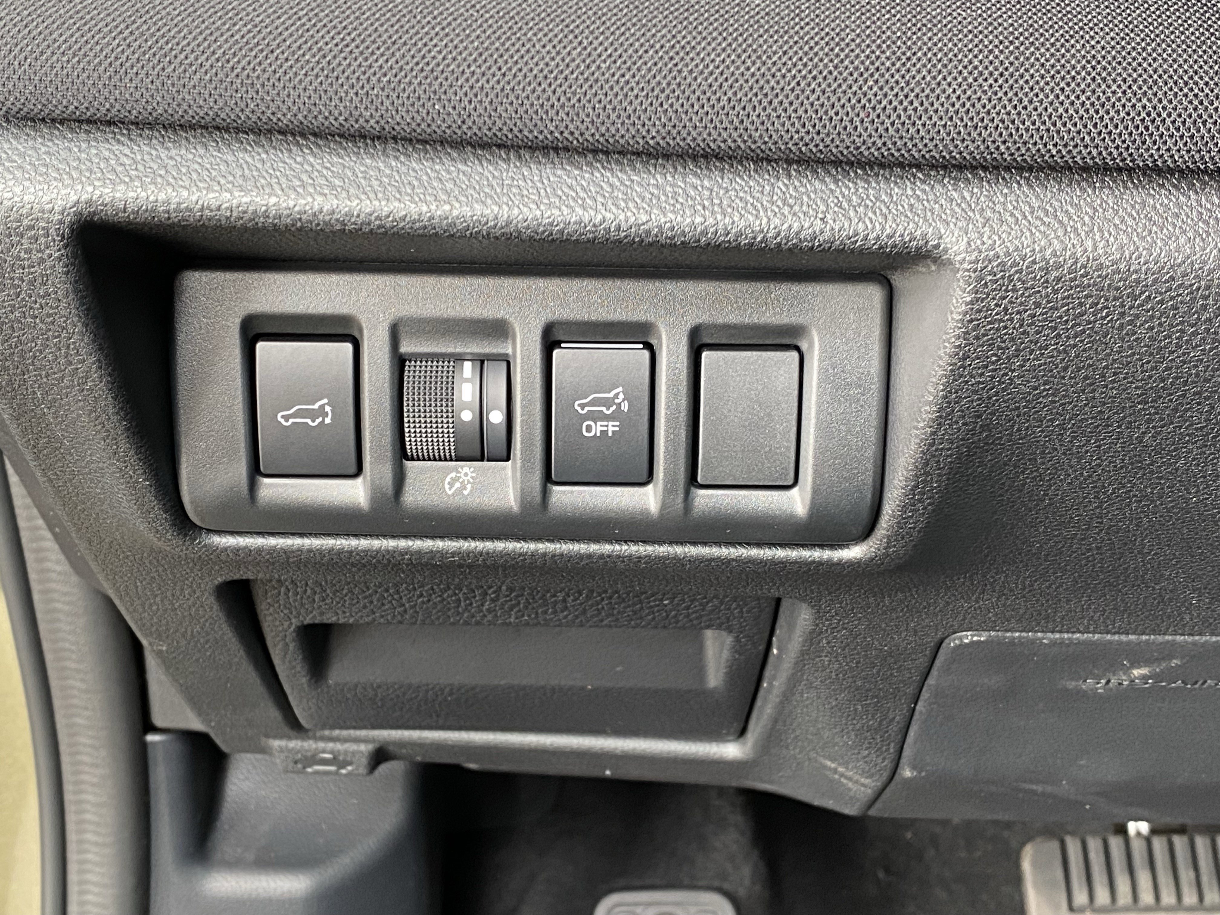 Used 2024 Subaru Outback Premium AWD/4WD image 32