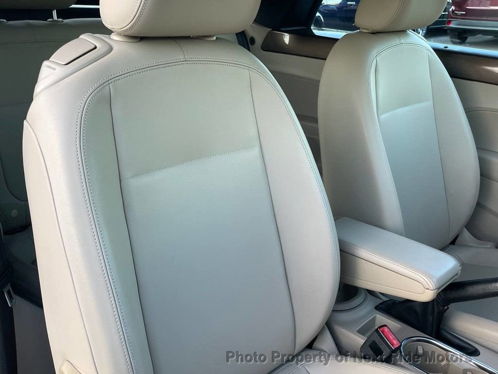 Used 2013 Volkswagen Beetle TDI image 20