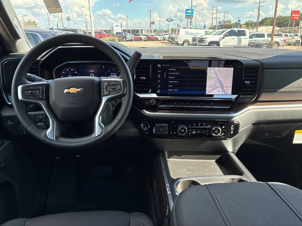 New 2026 Chevrolet Silverado 3500 LT AWD/4WD image 13