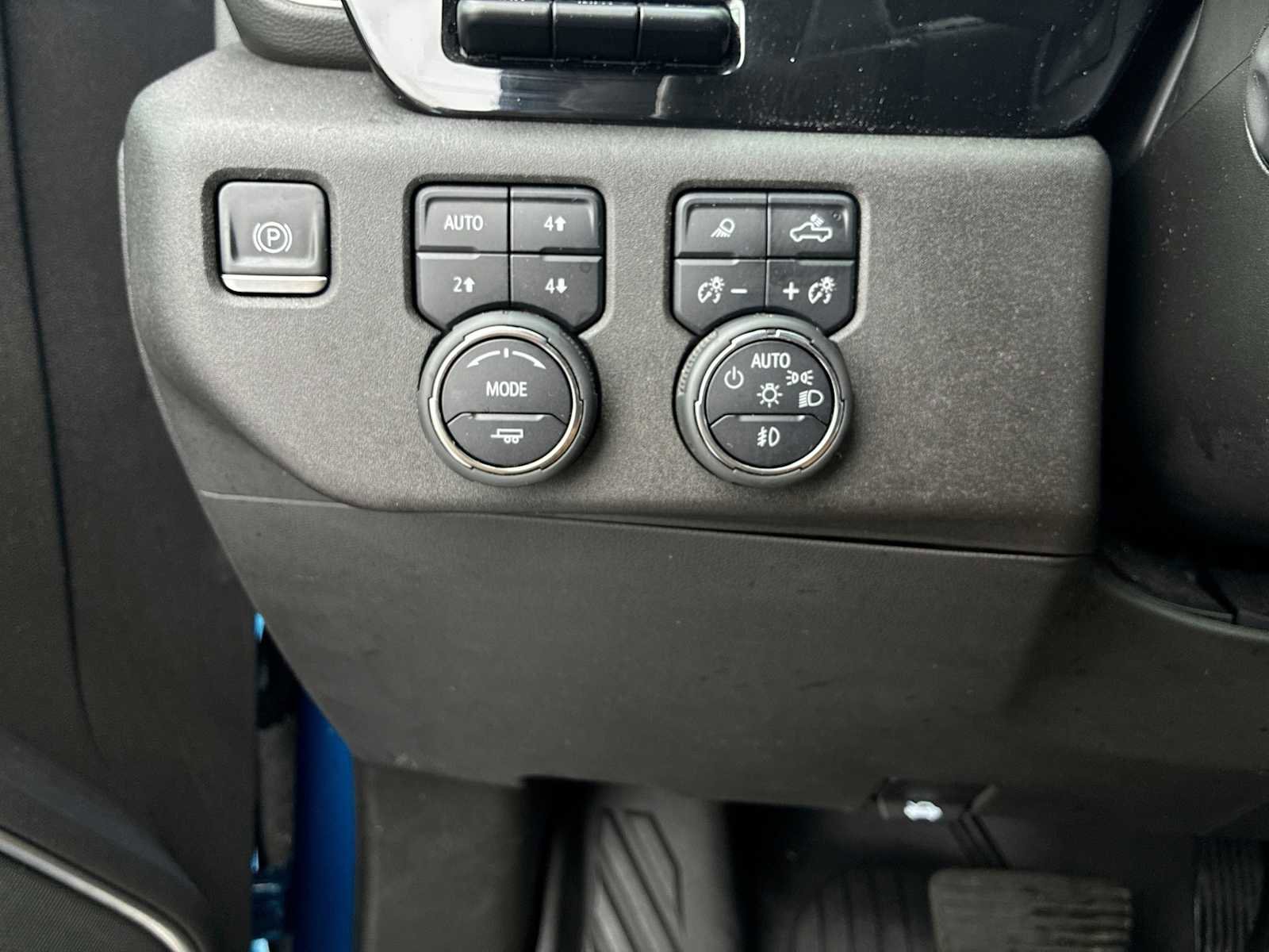 Certified 2022 Chevrolet Silverado 1500 LTZ image 18