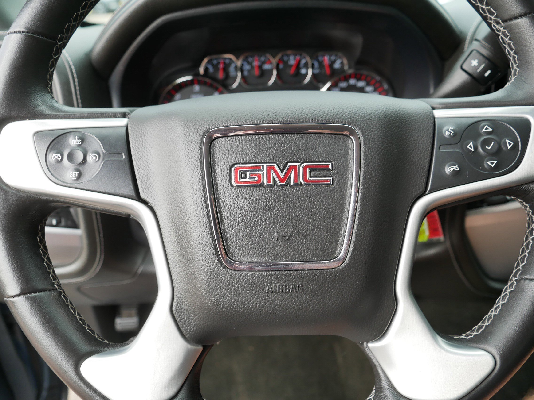 Used 2016 GMC Sierra 1500 SLE w/ SLE Value Package AWD/4WD image 25