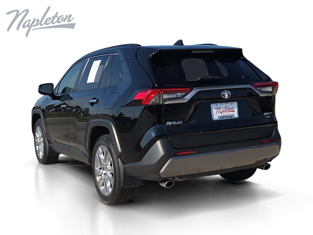 Used 2019 Toyota RAV4 Limited w/ Advanced Technology Package AWD/4WD image 3