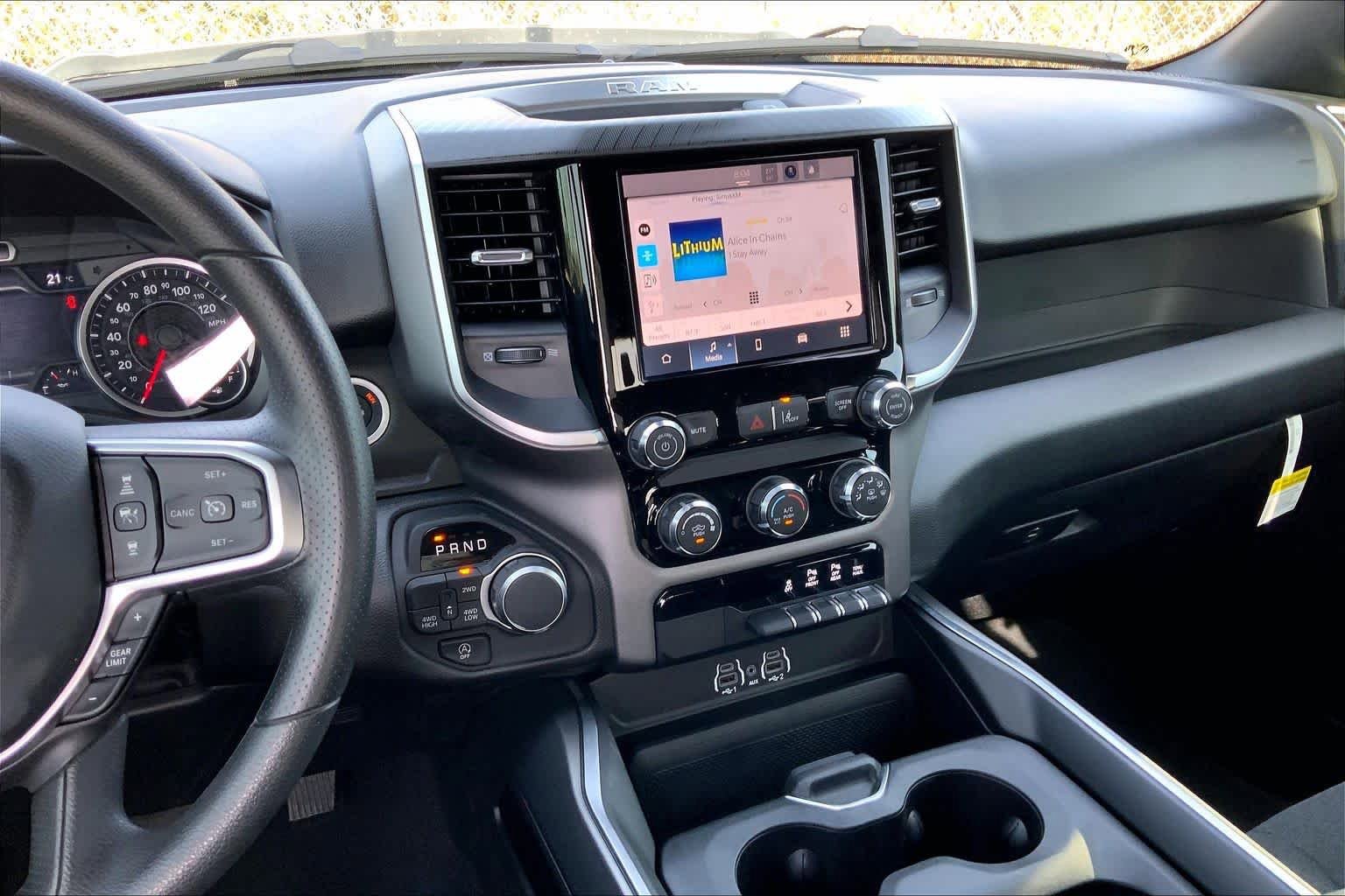 New 2026 RAM 1500 Express AWD/4WD image 6