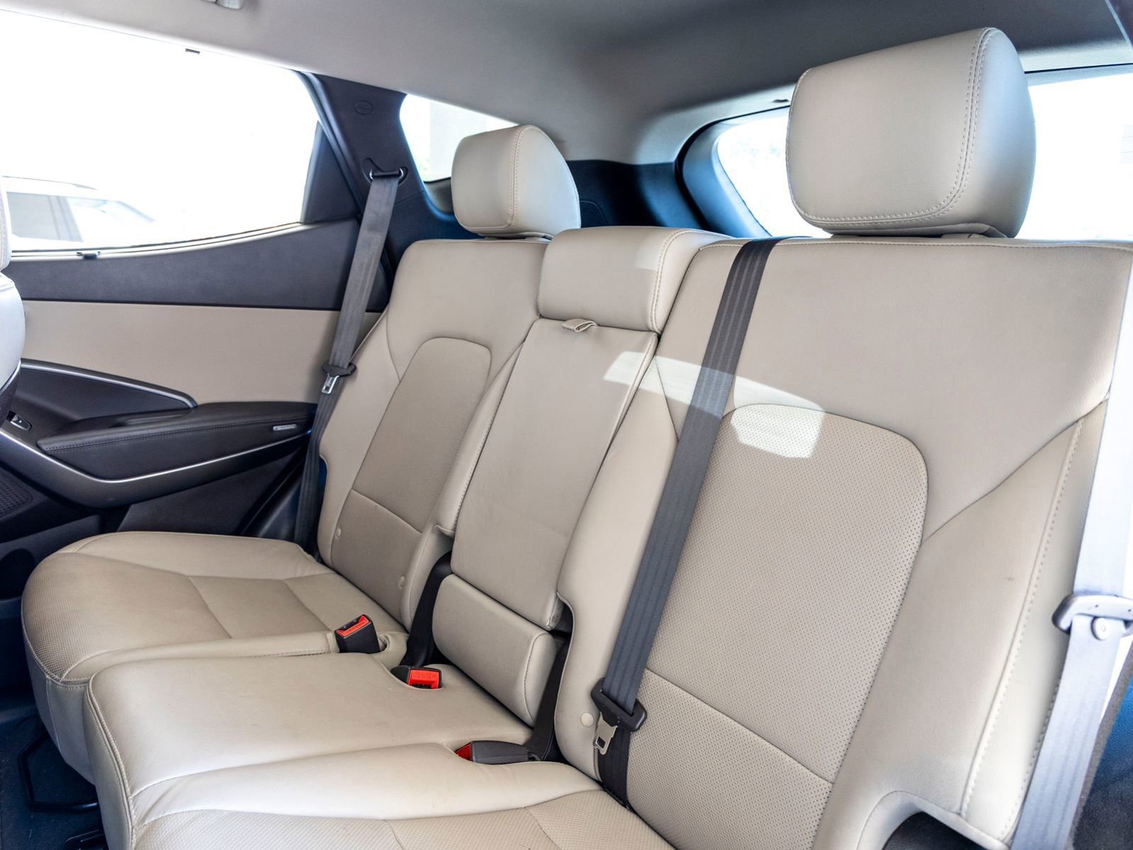 Used 2018 Hyundai Santa Fe Sport 2.0T FWD image 20