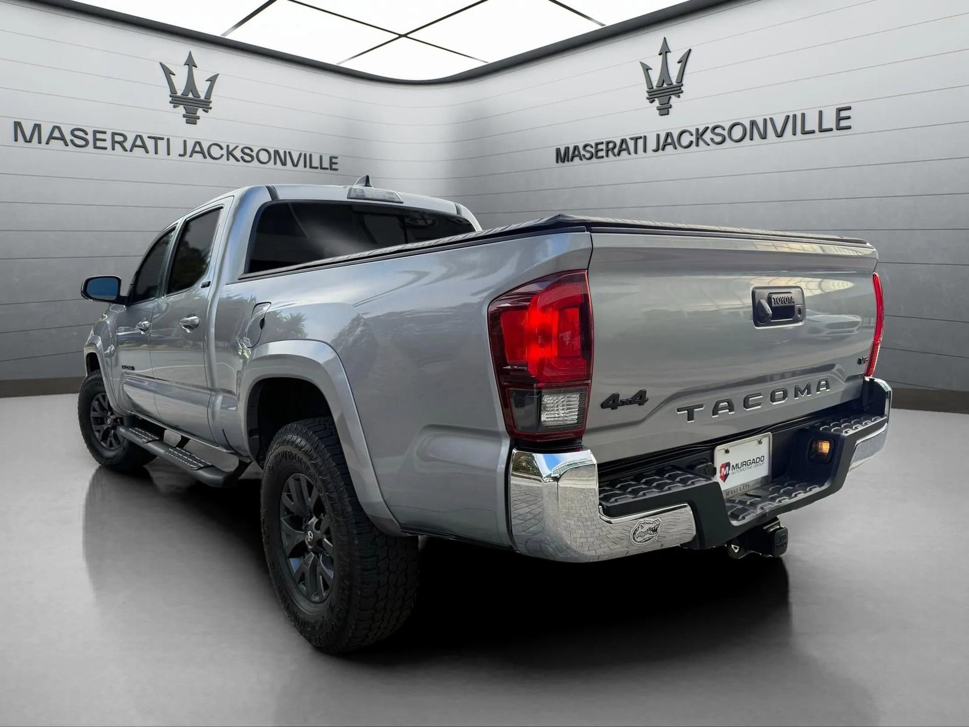 Used 2020 Toyota Tacoma SR5 image 3