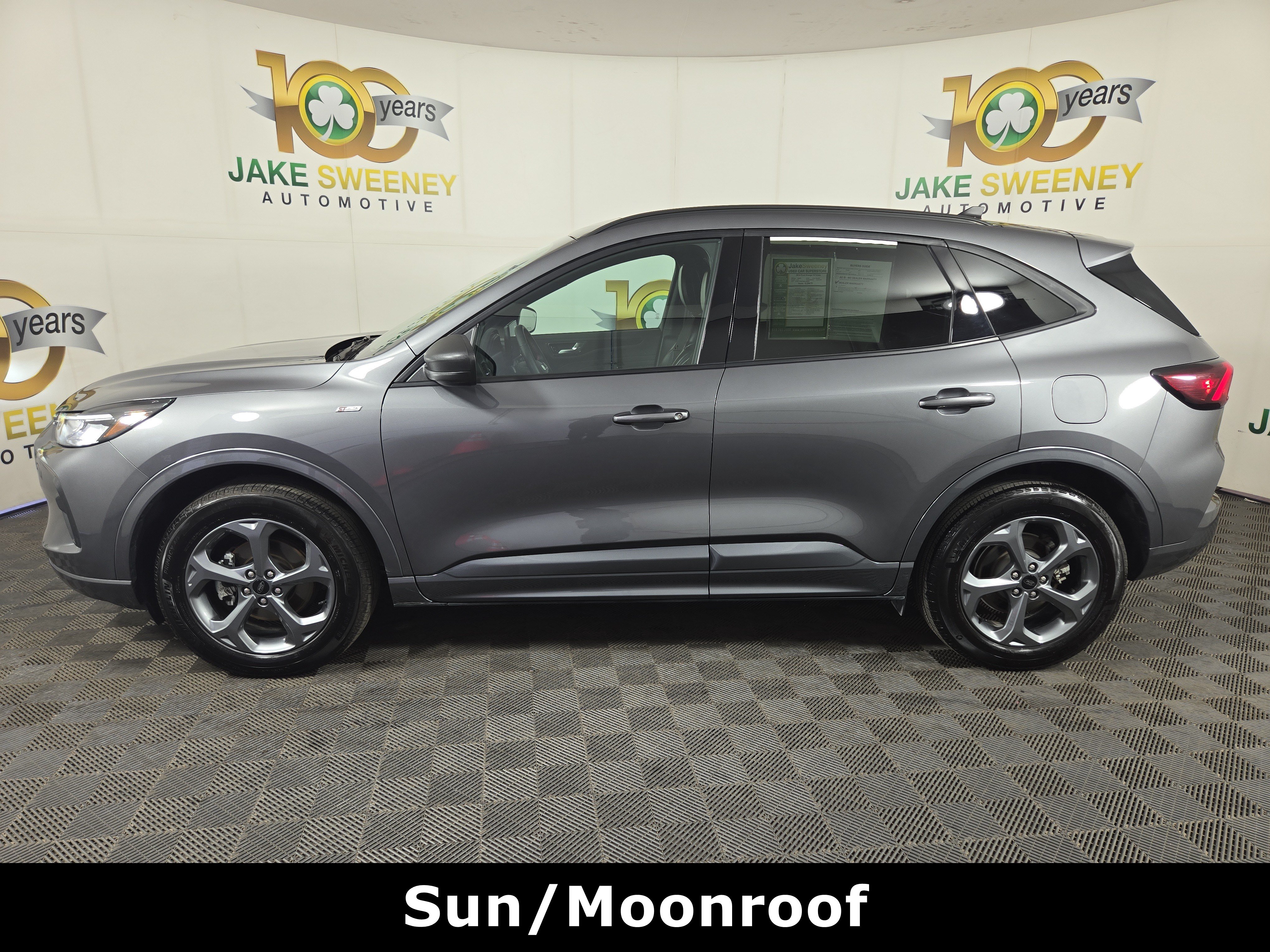 Used 2024 Ford Escape ST-Line w/ Tech Pack #1 AWD/4WD image 4