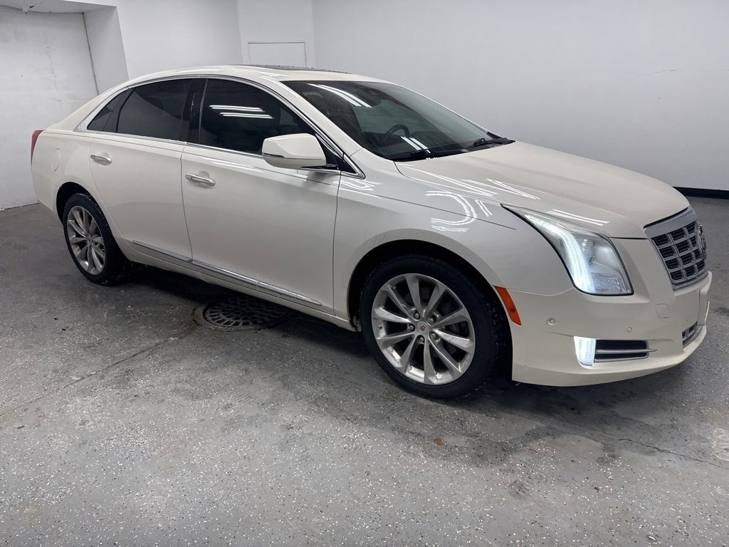 Used 2014 Cadillac XTS Luxury w/ Driver Awareness Package image 2