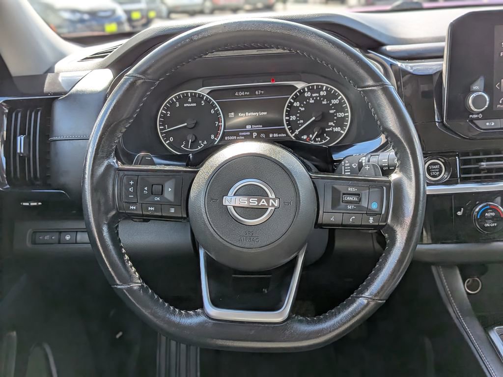 Used 2022 Nissan Pathfinder SV w/ SV Black Package image 13