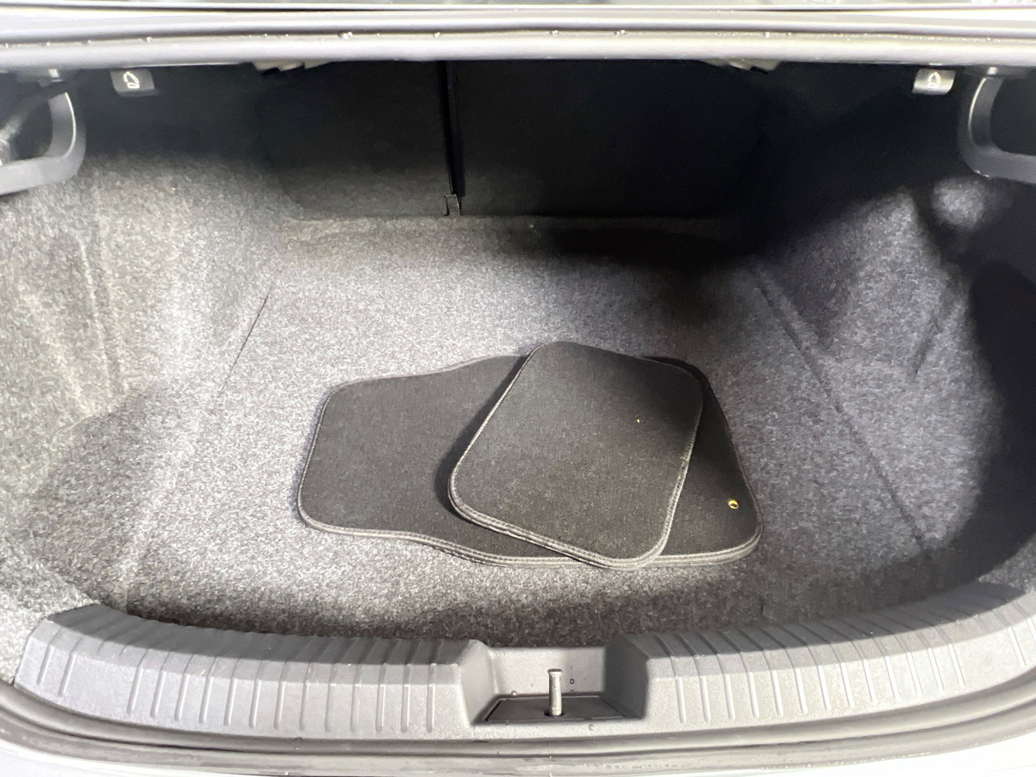 Used 2023 Volkswagen Jetta SE FWD image 24