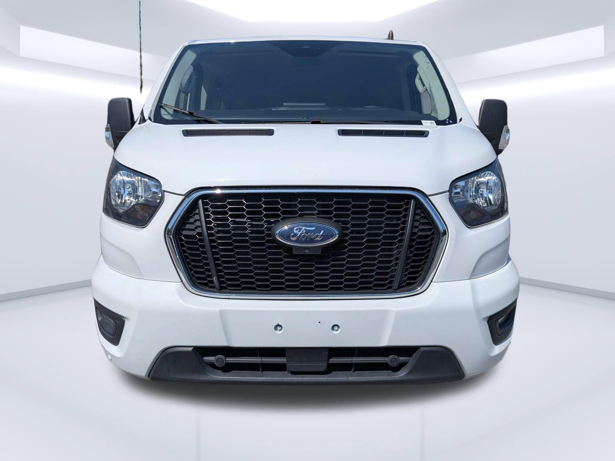 Used 2023 Ford Transit 350 XLT RWD image 8