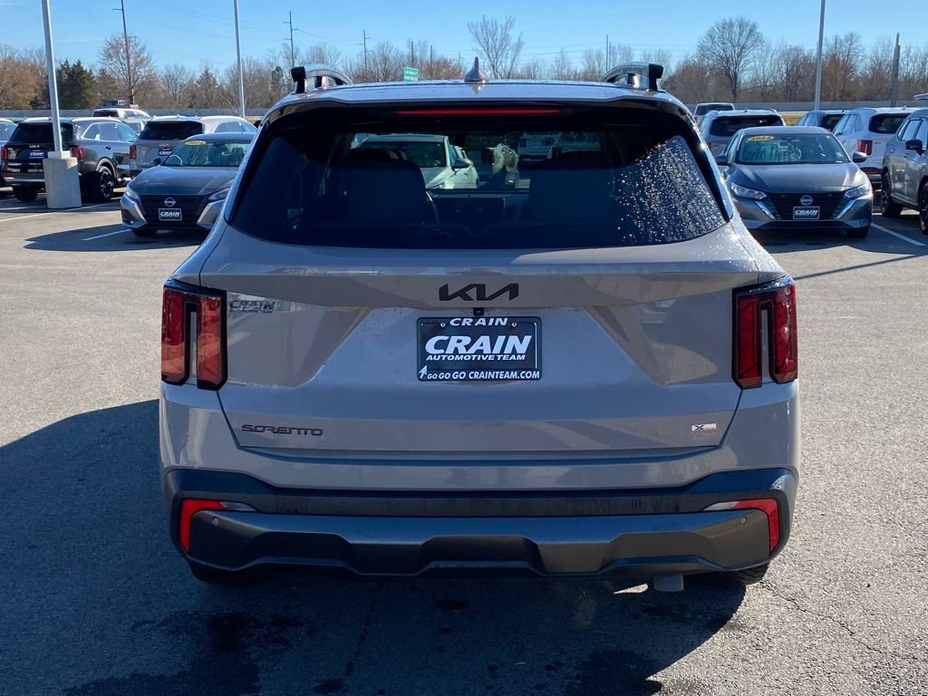 Certified 2025 Kia Sorento X-Line EX image 6