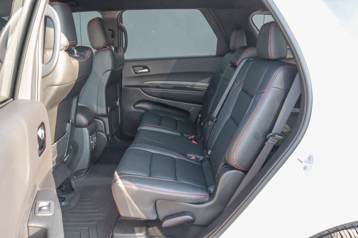 Used 2025 Dodge Durango GT w/ Blacktop Package RWD image 8