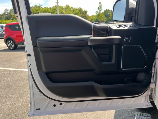 Used 2017 Ford F150 Platinum w/ Equipment Group 701A Luxury AWD/4WD image 10