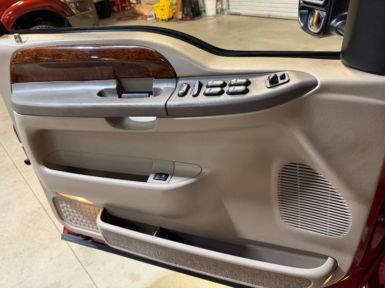 Used 2002 Ford Excursion Limited image 49