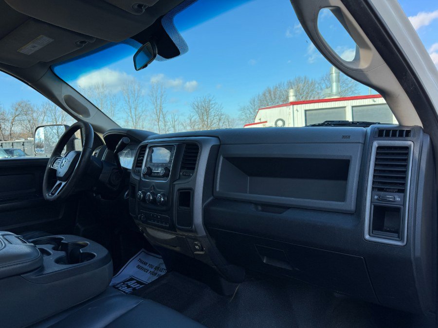 Used 2017 RAM 3500 Tradesman w/ Chrome Appearance Group image 19