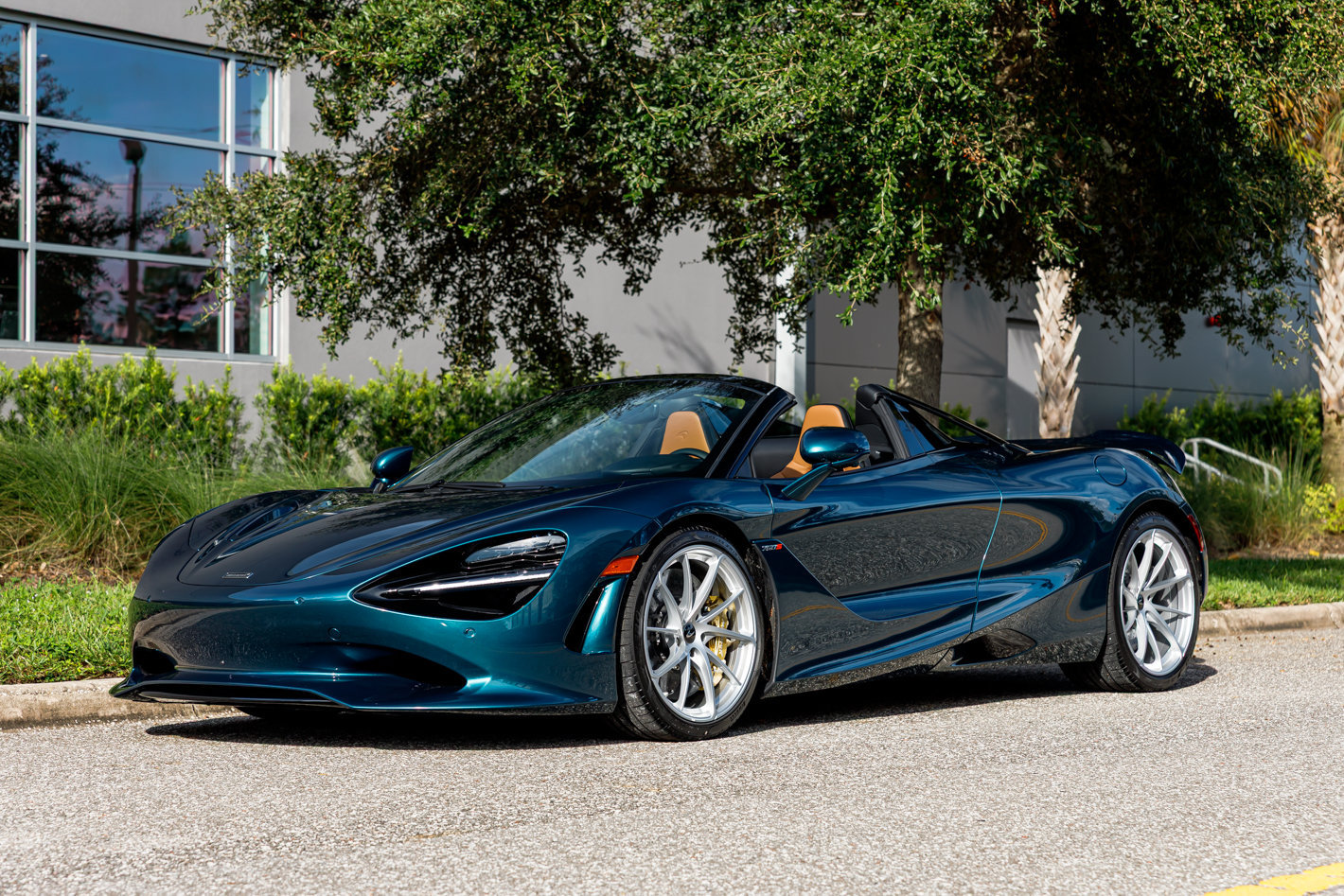 New 2027 McLaren 750S Spider RWD image 2
