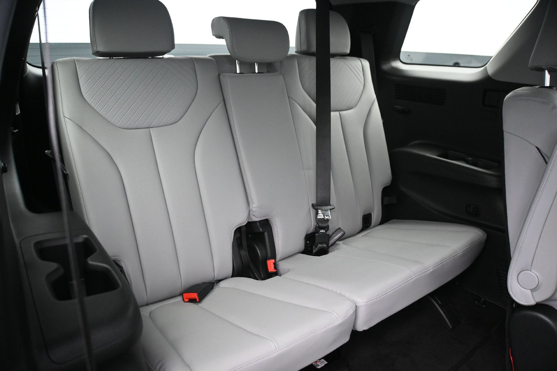 Used 2024 Hyundai Palisade SEL AWD/4WD image 15