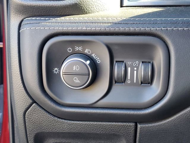 Used 2019 RAM 1500 Limited image 19