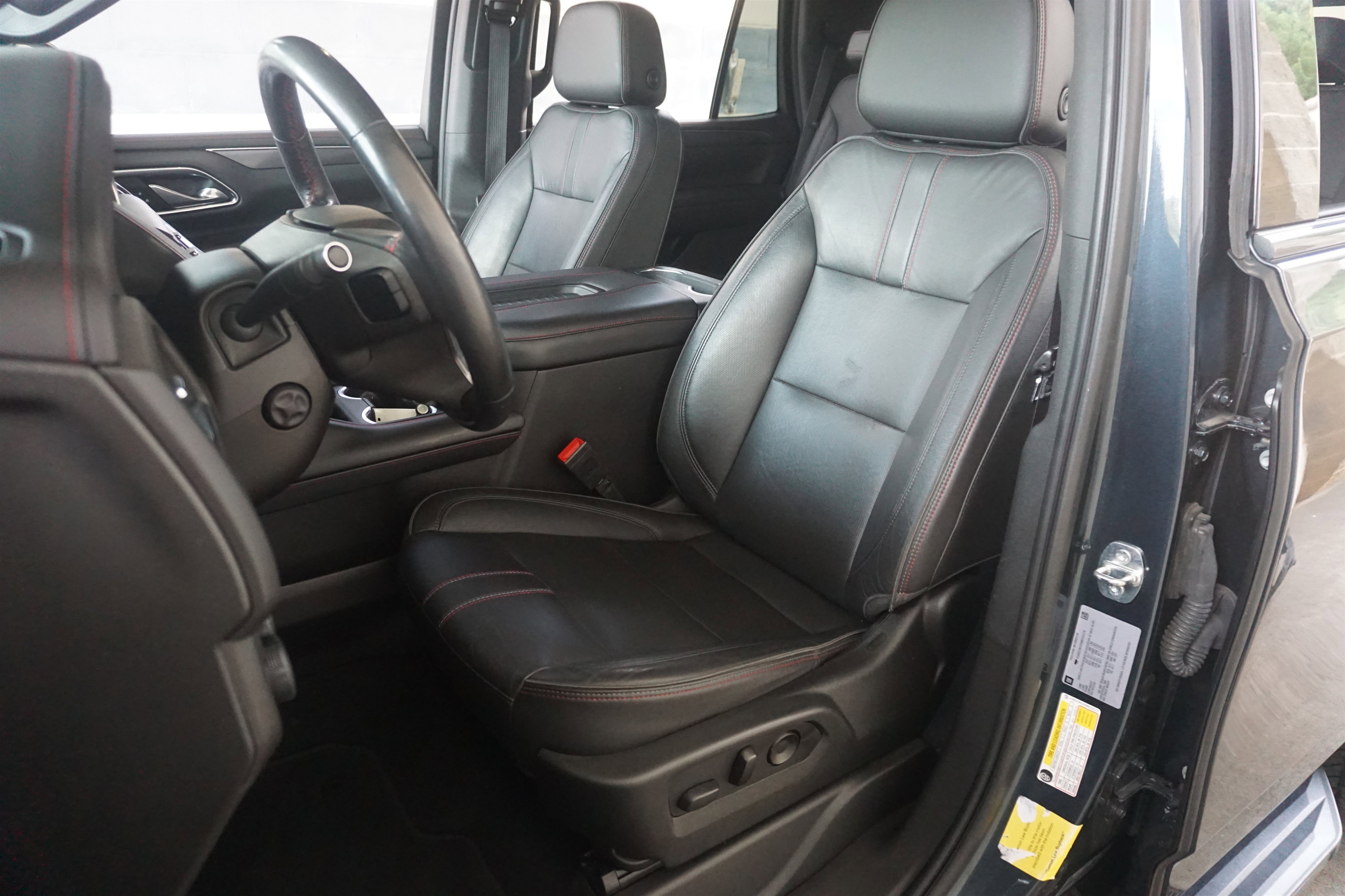 Used 2021 Chevrolet Tahoe RST w/ Luxury Package image 17