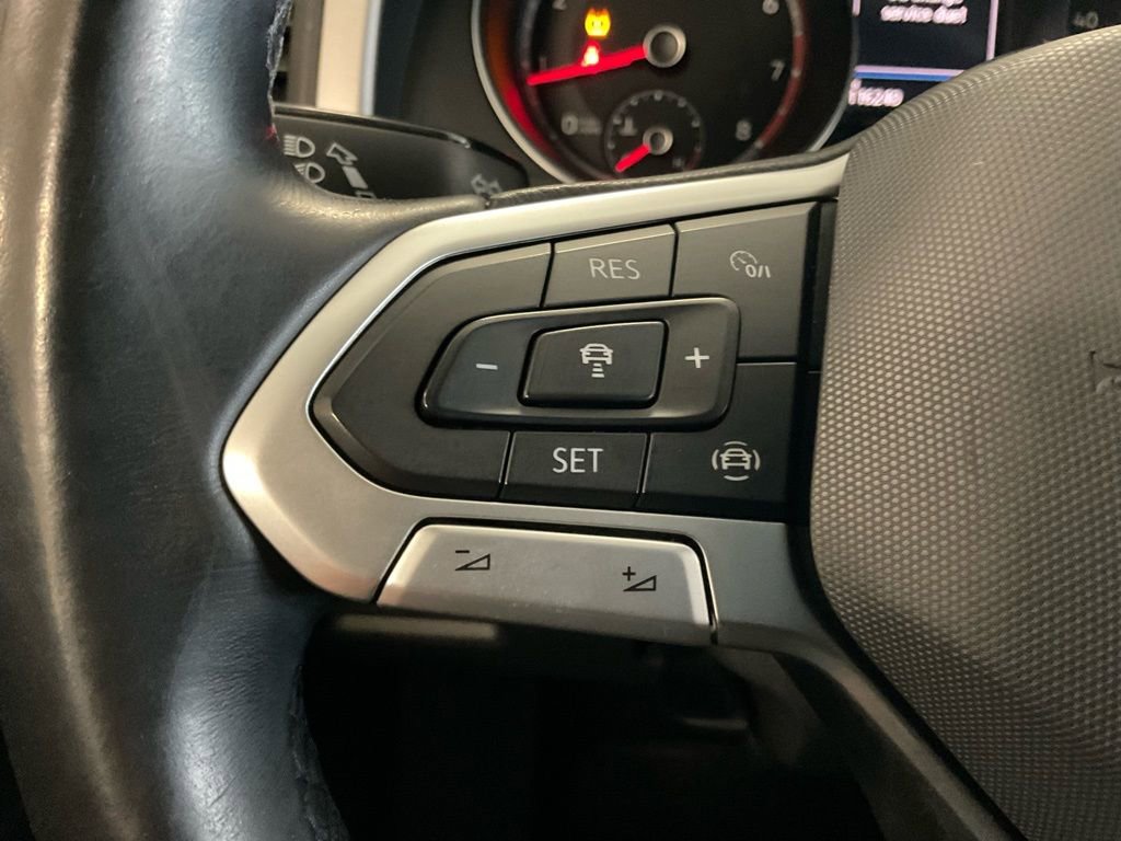 Used 2021 Volkswagen Atlas SE w/ Panoramic Sunroof Package image 12