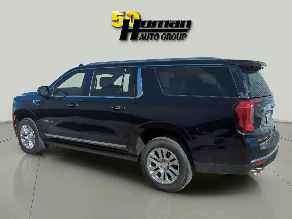 Used 2022 GMC Yukon XL Denali w/ Max Trailering Package image 3