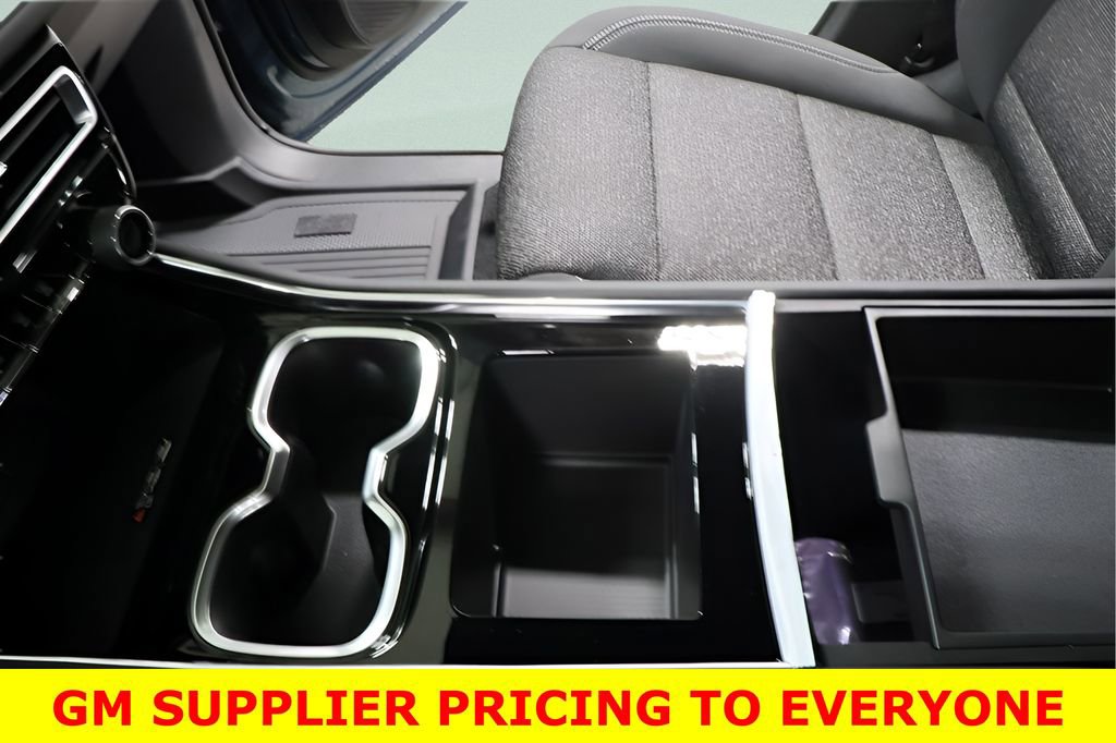 New 2026 Chevrolet Traverse LT w/ Sun and Wheel Package image 19