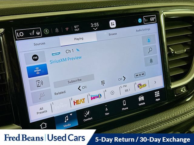 Used 2023 Chrysler Pacifica Limited FWD image 21