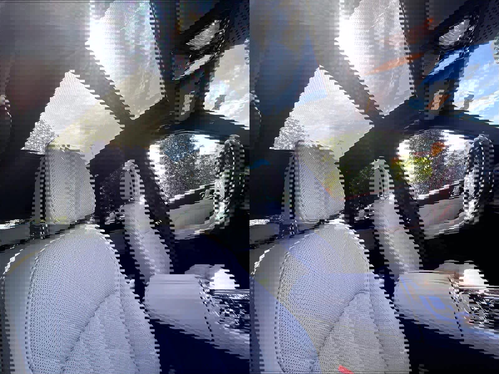 Certified 2024 BMW X5 xDrive50e w/ Executive Package image 25