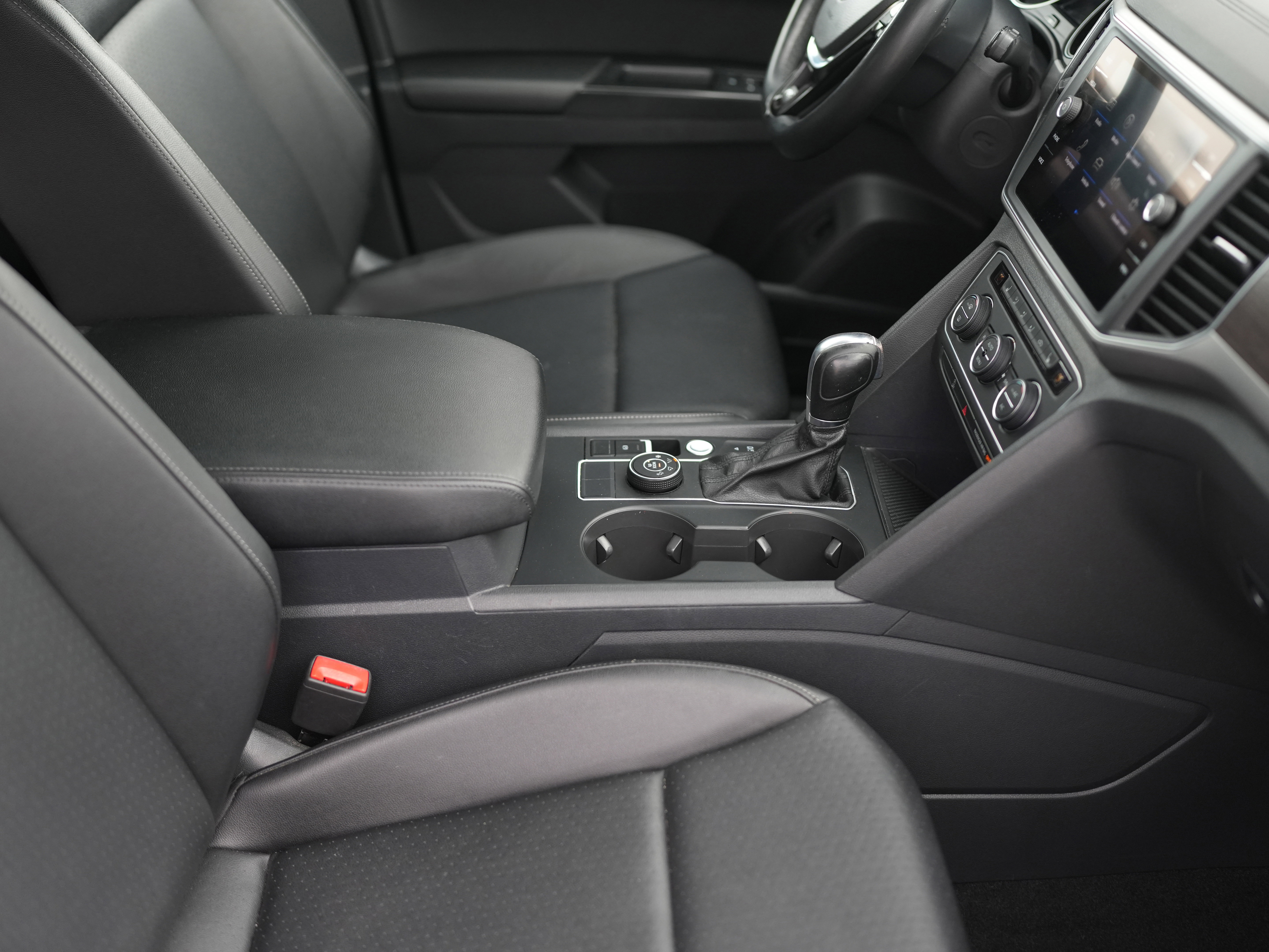 Used 2019 Volkswagen Atlas SE image 20