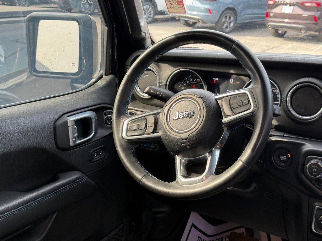 Used 2023 Jeep Wrangler Unlimited Rubicon 4xe w/ Cold Weather Group AWD/4WD image 10