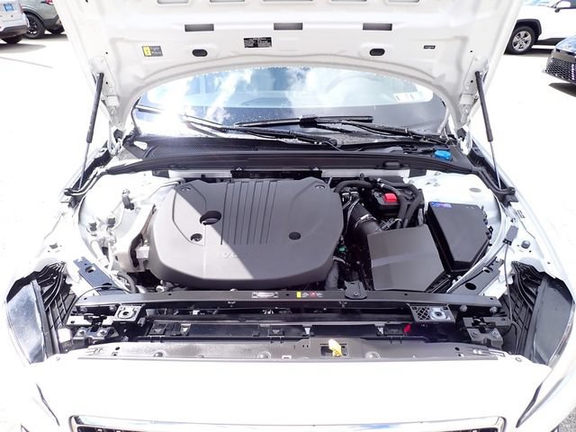 Used 2024 Volvo V60 B5 Cross Country Plus w/ Protection Package Premier AWD/4WD image 13
