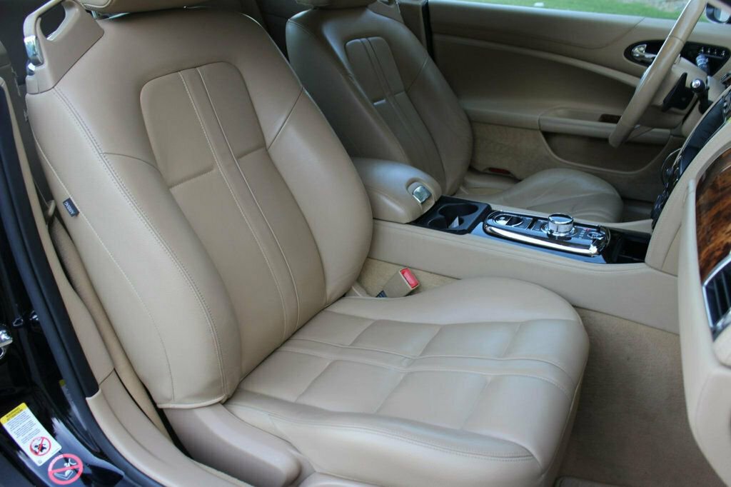 Used 2013 Jaguar XK Touring RWD image 17