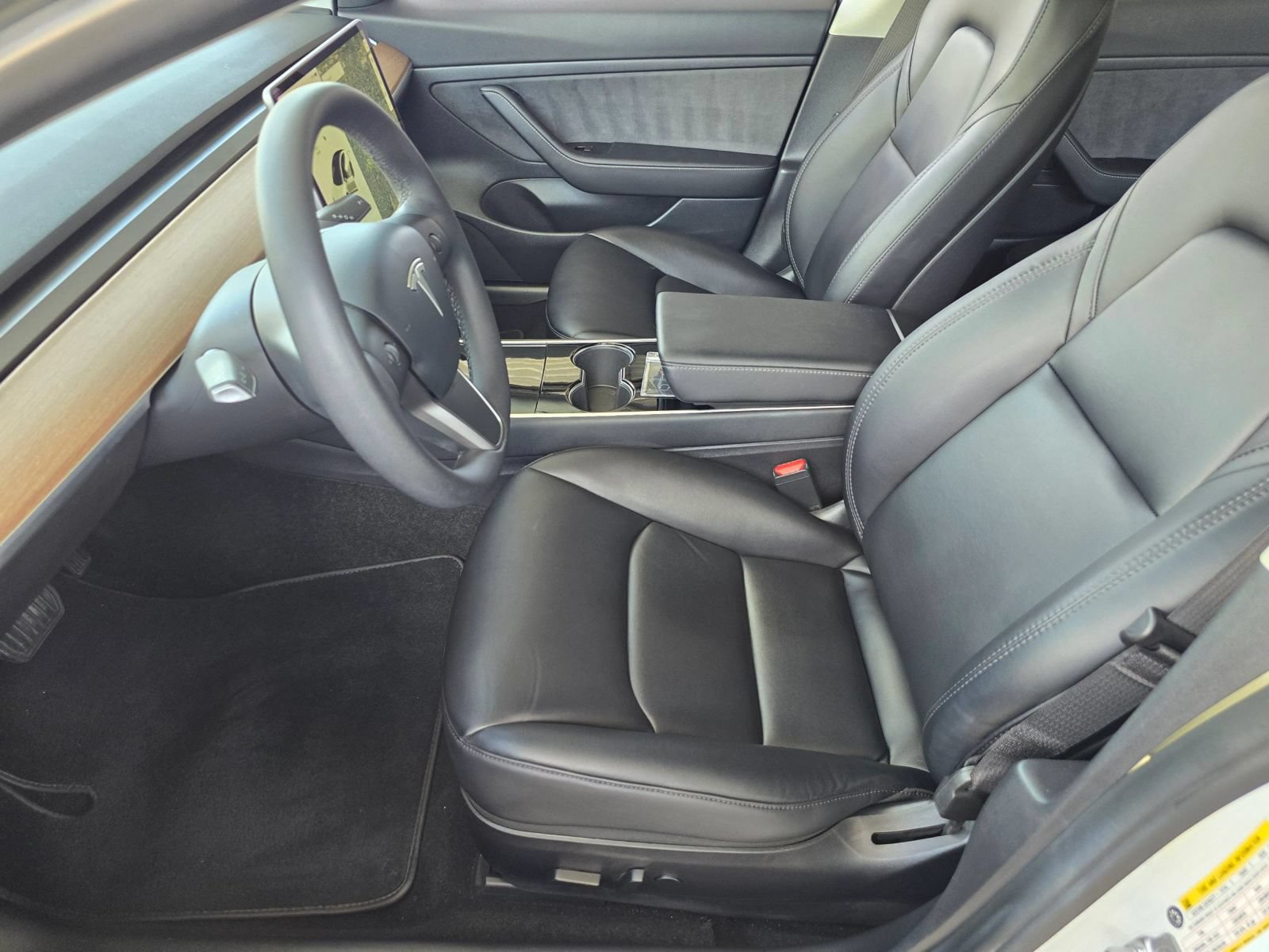 Used 2020 Tesla Model 3 Standard Range Plus RWD image 16