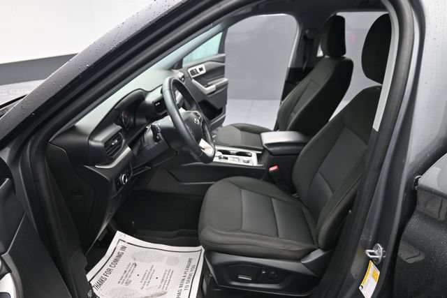 Used 2023 Ford Explorer XLT AWD/4WD image 14