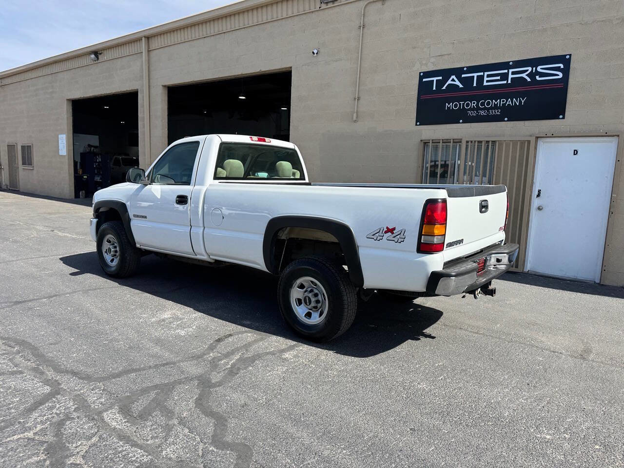 Used 2005 GMC Sierra 3500 W/T w/ Snow Plow Prep Package AWD/4WD image 7