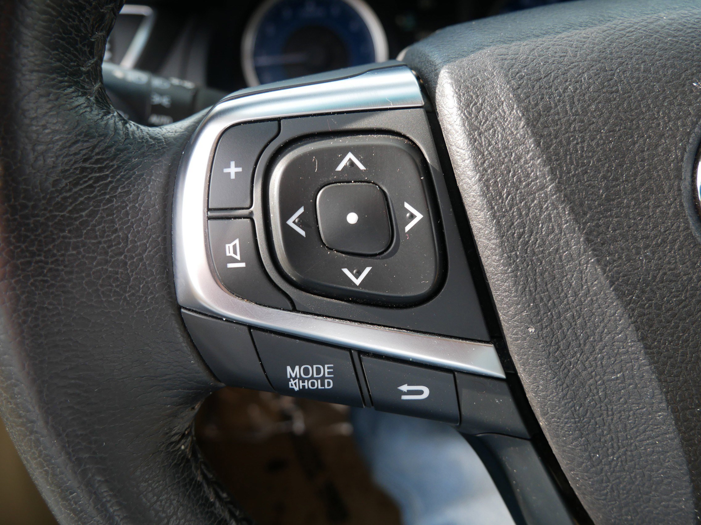 Used 2015 Toyota Camry XLE w/ Moonroof Package image 27