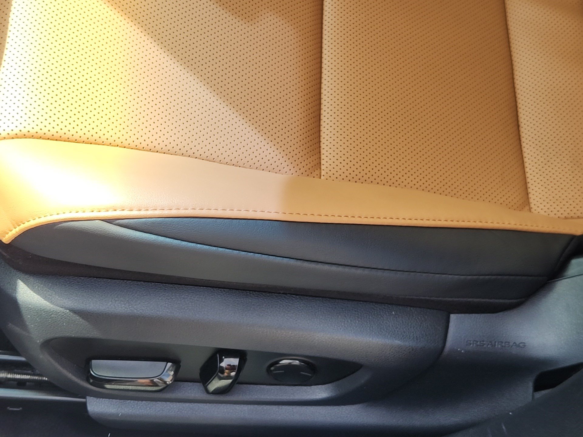 Used 2023 Lexus ES 300h w/ Premium Package FWD image 22