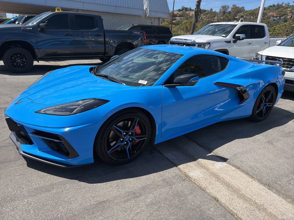 Used 2020 Chevrolet Corvette Stingray Premium Cpe w/ 3LT Preferred Equipment Group RWD image 3