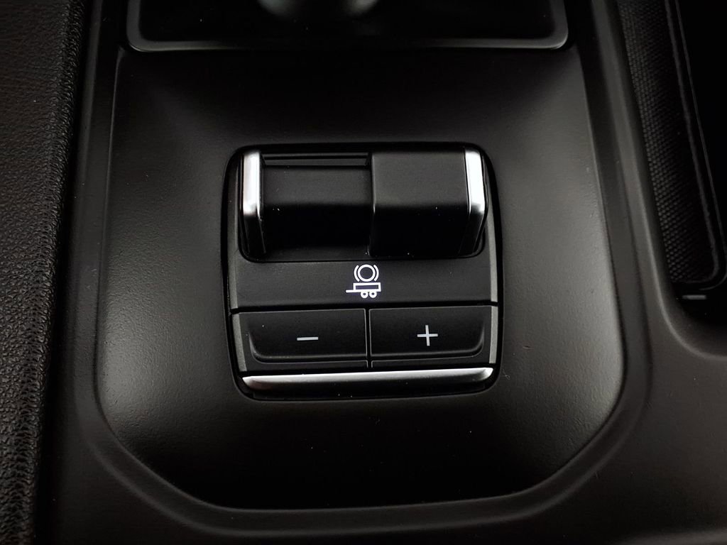 Used 2024 GMC Sierra 1500 AT4 w/ Technology Package image 22