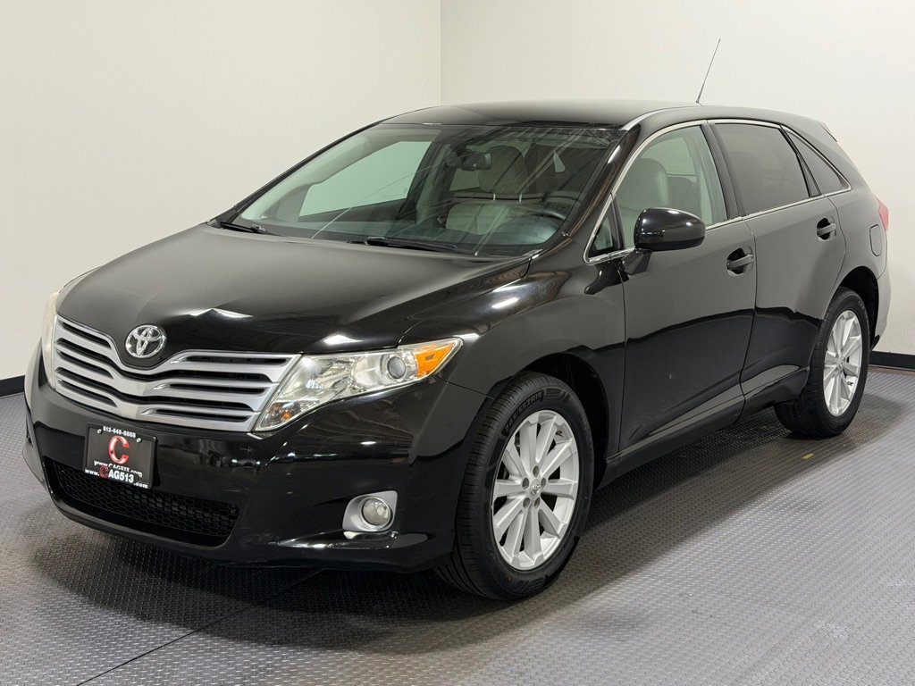 Used 2012 Toyota Venza LE FWD image 1