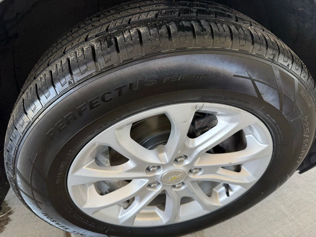 Used 2018 Chevrolet Equinox LT AWD/4WD image 33