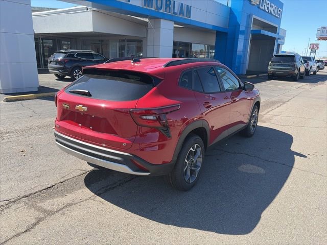 New 2026 Chevrolet Trax LT w/ Driver Confidence Package FWD image 6